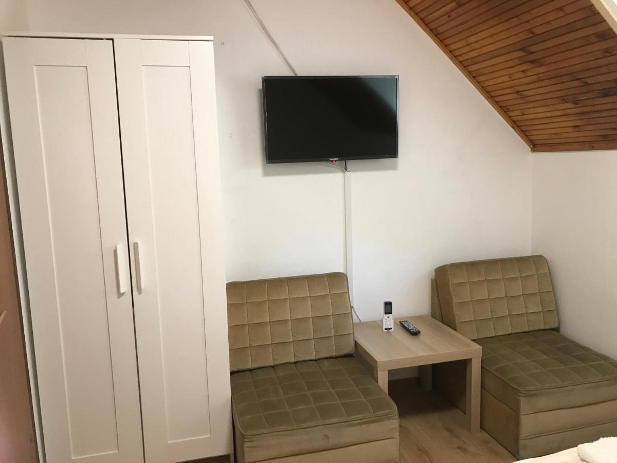 Platanus Vendeghaz Zamardi Bed & Breakfast ภายนอก รูปภาพ