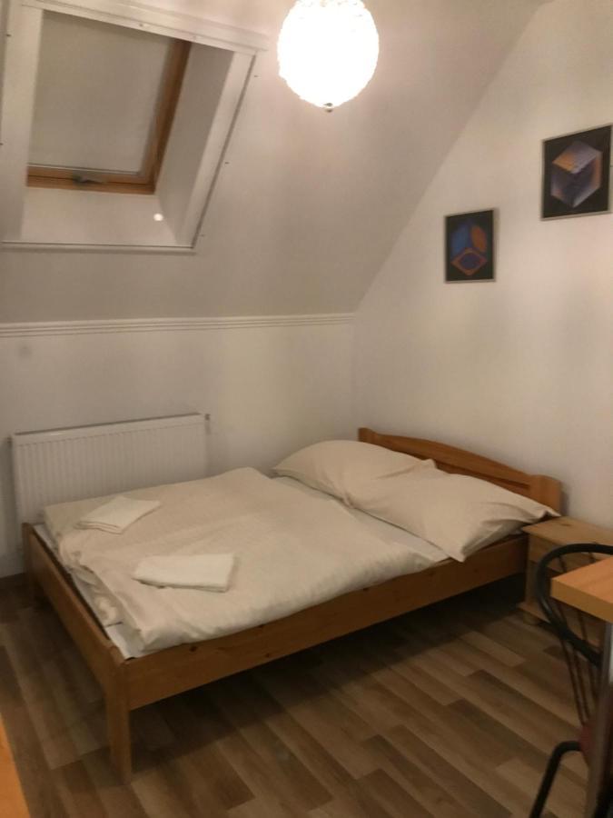 Platanus Vendeghaz Zamardi Bed & Breakfast ภายนอก รูปภาพ