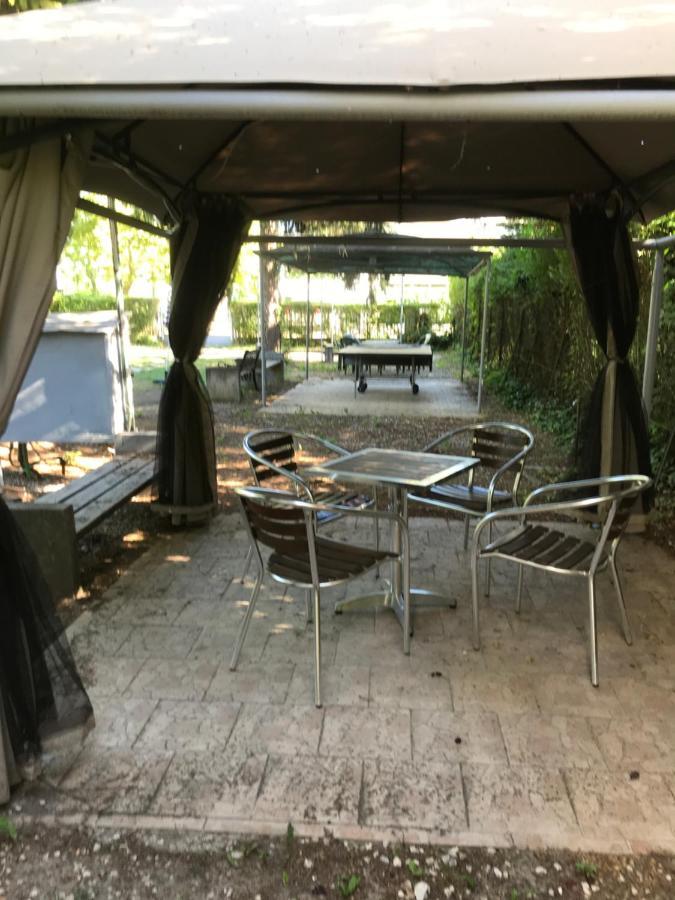 Platanus Vendeghaz Zamardi Bed & Breakfast ภายนอก รูปภาพ
