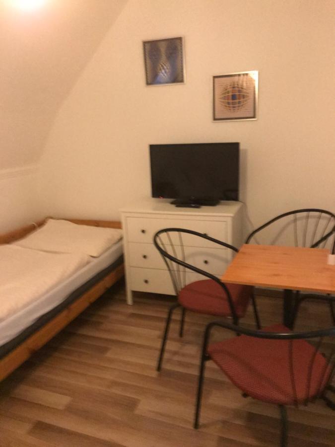 Platanus Vendeghaz Zamardi Bed & Breakfast ภายนอก รูปภาพ