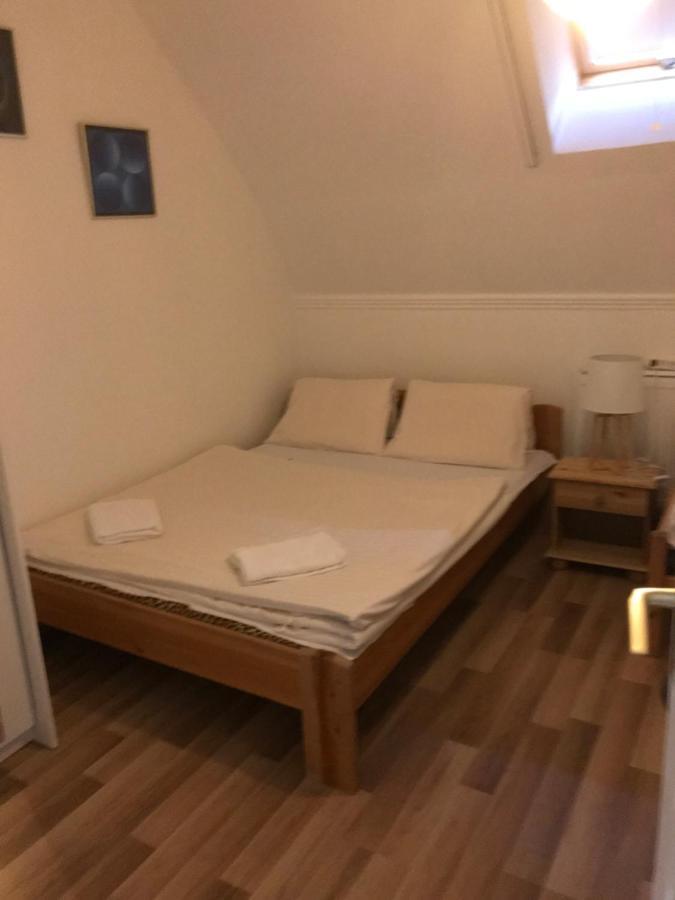 Platanus Vendeghaz Zamardi Bed & Breakfast ภายนอก รูปภาพ